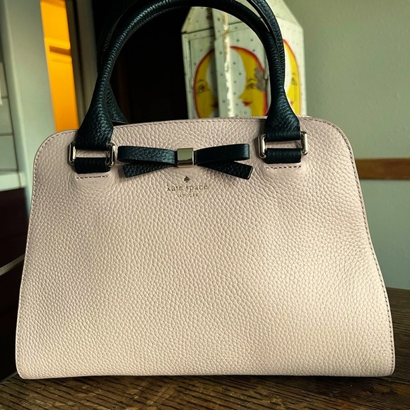 kate spade Handbags - 🌹 NWT ~ Authentic PEBBLED LEATHER.                                🌹 BLUSH PINK
